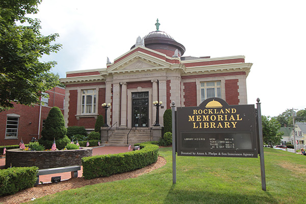 RocklandMemorialLibrary-sm