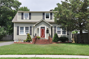 Photo of a home in Rockland Massachusetts